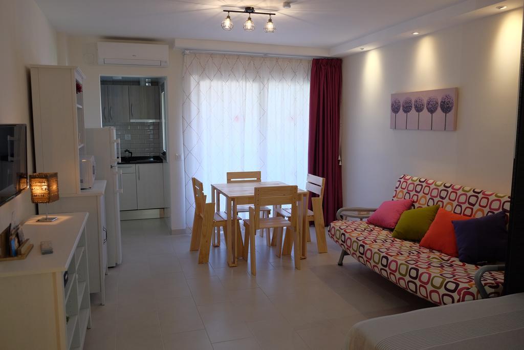 Alboran Premium Arysal Apartment Salou Exterior photo